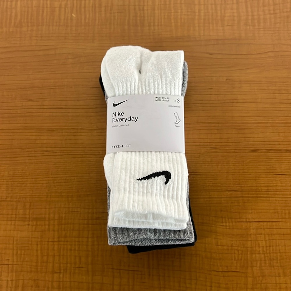 Nike Everyday Cotton Cushion Multi 3 Pack NWT